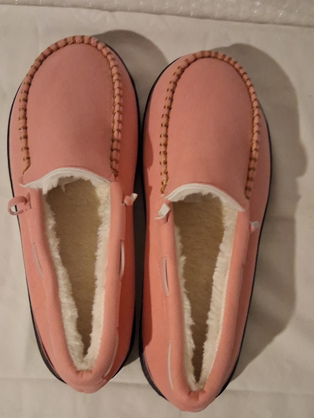 Women's Black Textured Sole Comfort Slippers Size 7